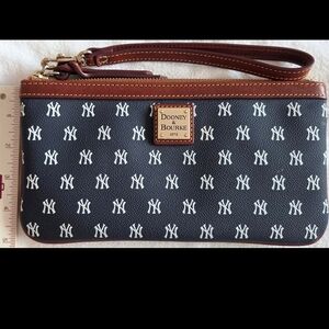Dooney & Bourke NY Yankees Wristlet
